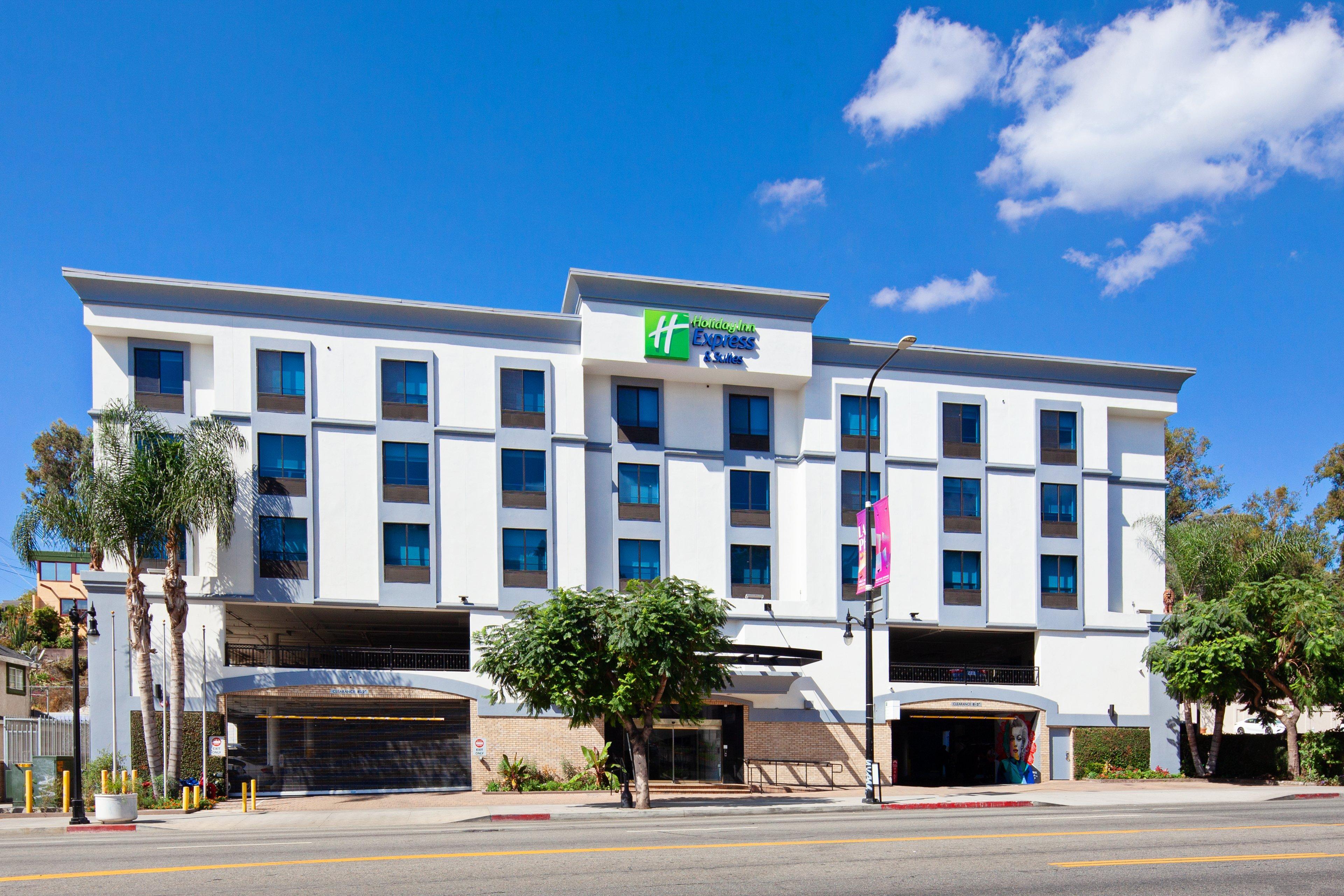 Holiday Inn Express Hollywood Walk Of Fame, An Ihg Hotel Los Angeles Exterior photo